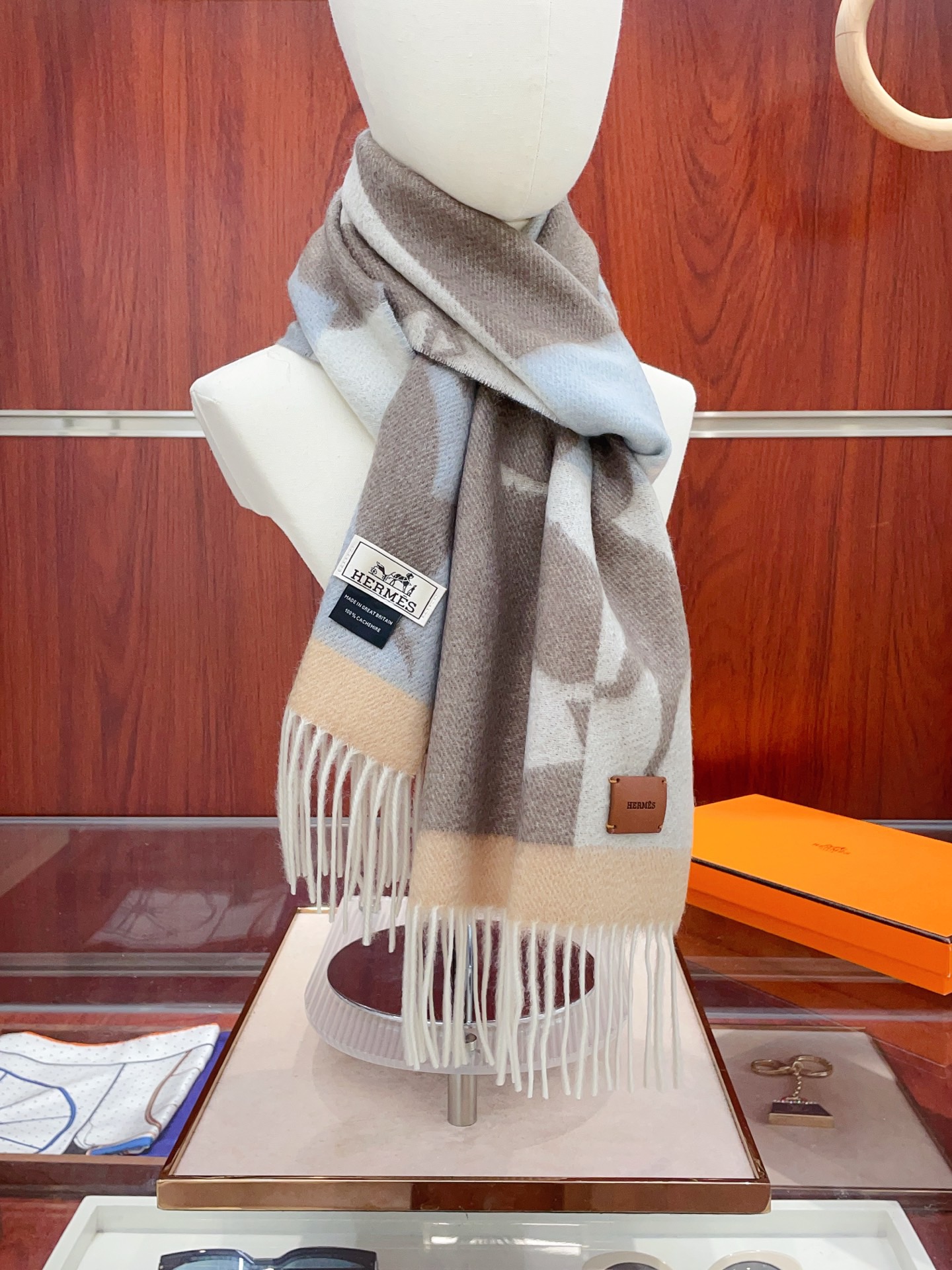 [홍콩명품.HERMES] 에르메스 2025 남여공용 캐시미어 스카프 SN1067 SG1 홍콩명품의류,구매대행,온라인명품