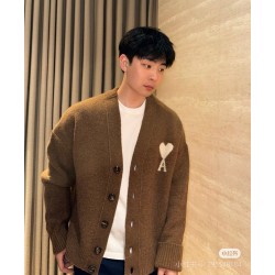 [홍콩명품.AMI] 아미 2025 남성용 울 가디건 AM042 YB 홍콩명품의류,구매대행,온라인명품