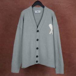 [홍콩명품.AMI] 아미 2025 남성용 울 가디건 AM043 YB 홍콩명품의류,구매대행,온라인명품