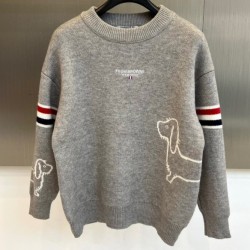 [홍콩명품.THOM BROWNE ] 톰 브라운 2026 남성용 니트 풀오버 TB1370 PD 홍콩명품의류,구매대행,온라인명품