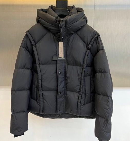 [홍콩명품.BALENCIAGA] 발렌시아가 2026 남성용 덕다운 패딩 BL1314 PD 홍콩명품의류,구매대행,온라인명품