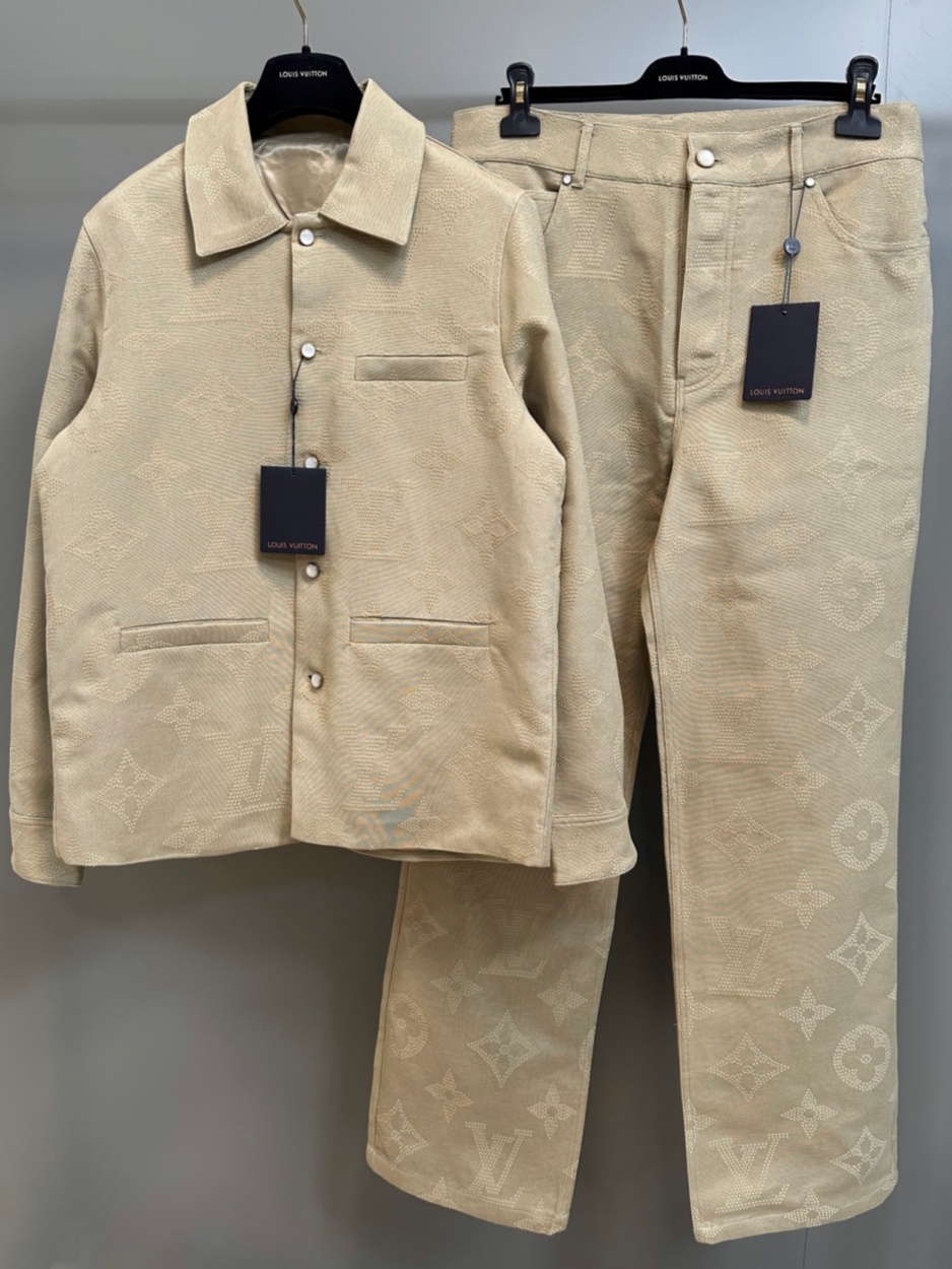 [홍콩명품.LOUIS VUITTON] 루이비통 2026 남성용 청자켓세트 LV2581 HD 홍콩명품의류,구매대행,온라인명품