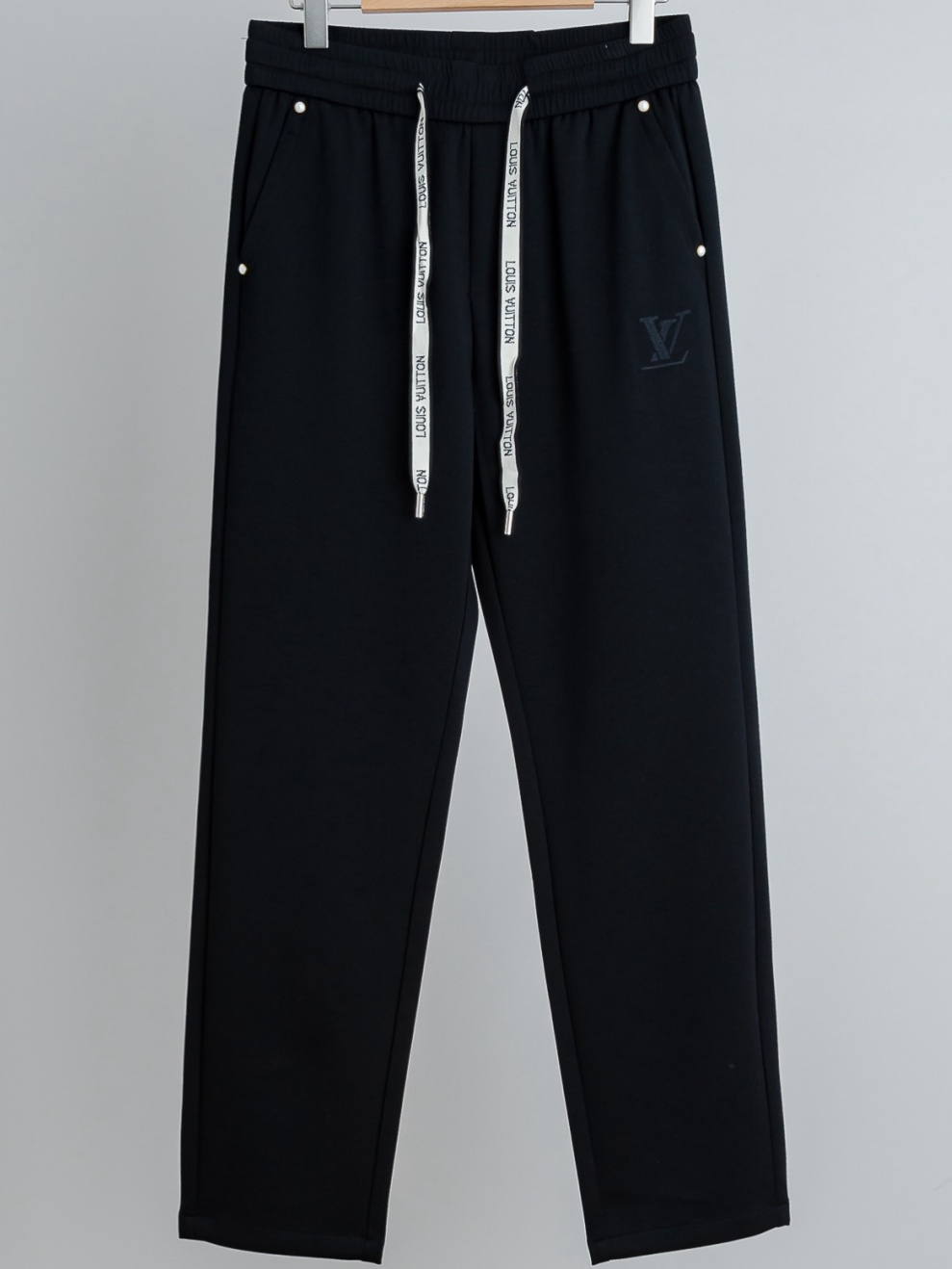 [홍콩명품.LOUIS VUITTON] 루이비통 2026 남성용 추리닝바지 LV2597 PD 홍콩명품의류,구매대행,온라인명품