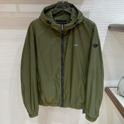 [홍콩명품.PRADA] 프라다 2026 남성용 바람막이 후드자켓 PD1729 PD 홍콩명품의류,구매대행,온라인명품