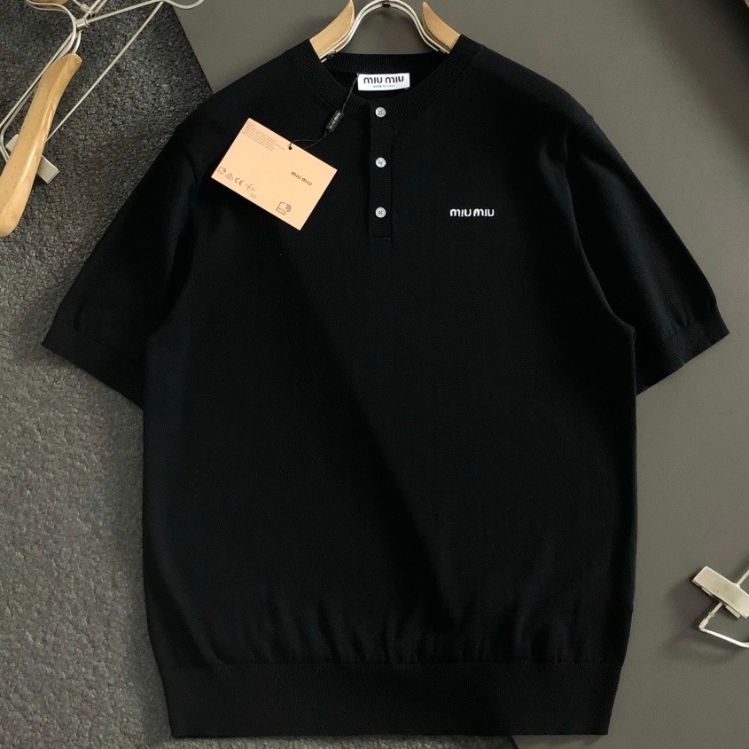 [홍콩명품,MIU MIU] 미우미우 26SS 로고 니트반팔 MM085 YB, 홍콩명품의류,구매대행,온라인명품