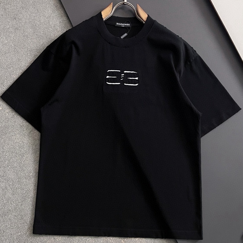 [홍콩명품.BALENCIAGA] 발렌시아가 2026 남성용 반팔 BL1382 PD 홍콩명품의류,구매대행,온라인명품