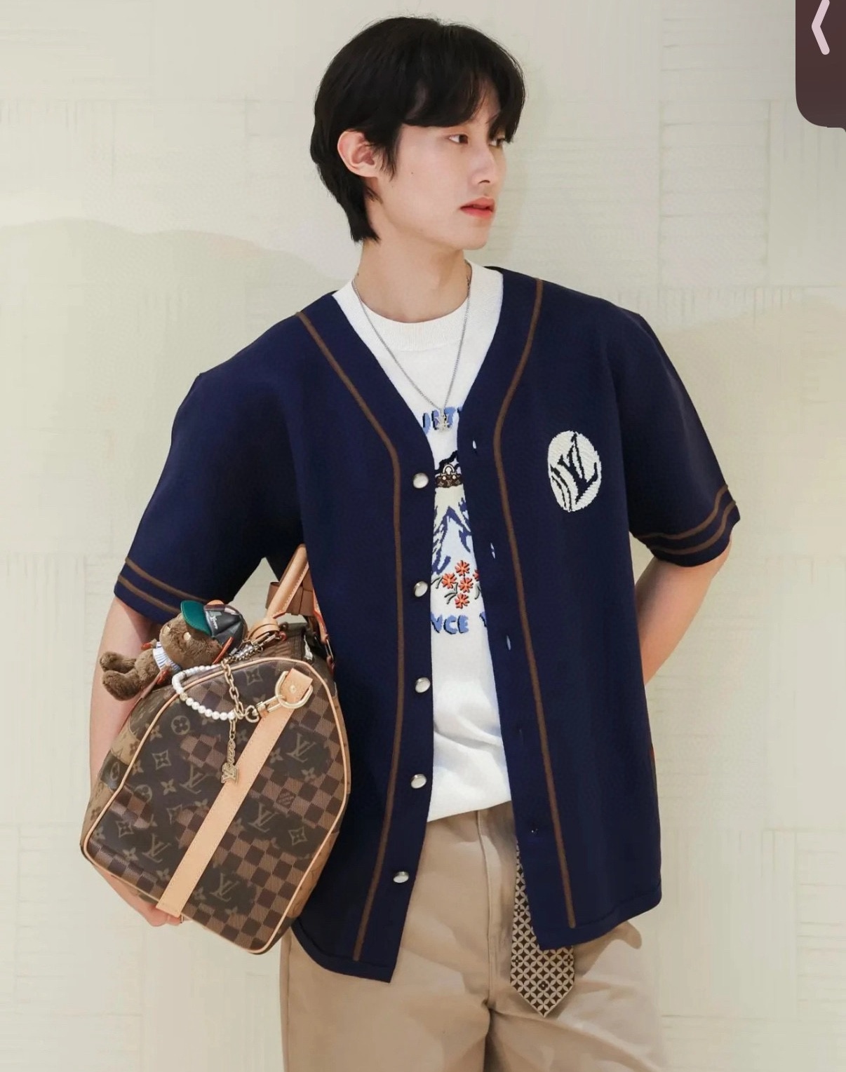 [홍콩명품.LOUIS VUITTON] 루이비통 2026 남성용 반팔 LV2709 PD 홍콩명품의류,구매대행,온라인명품