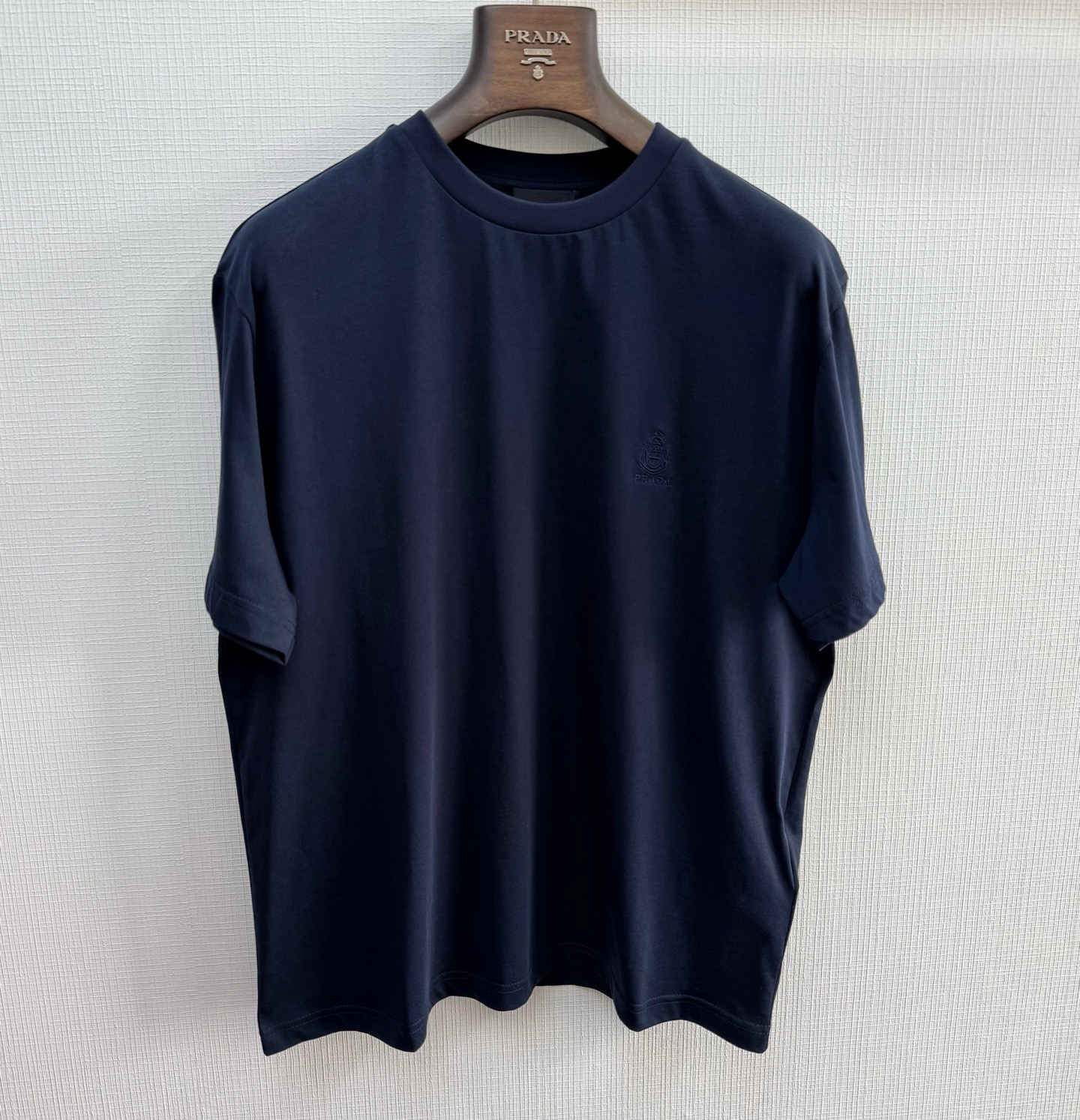 [홍콩명품.PRADA] 프라다 2026 남성용 반팔 PD1843 YB 홍콩명품의류,구매대행,온라인명품