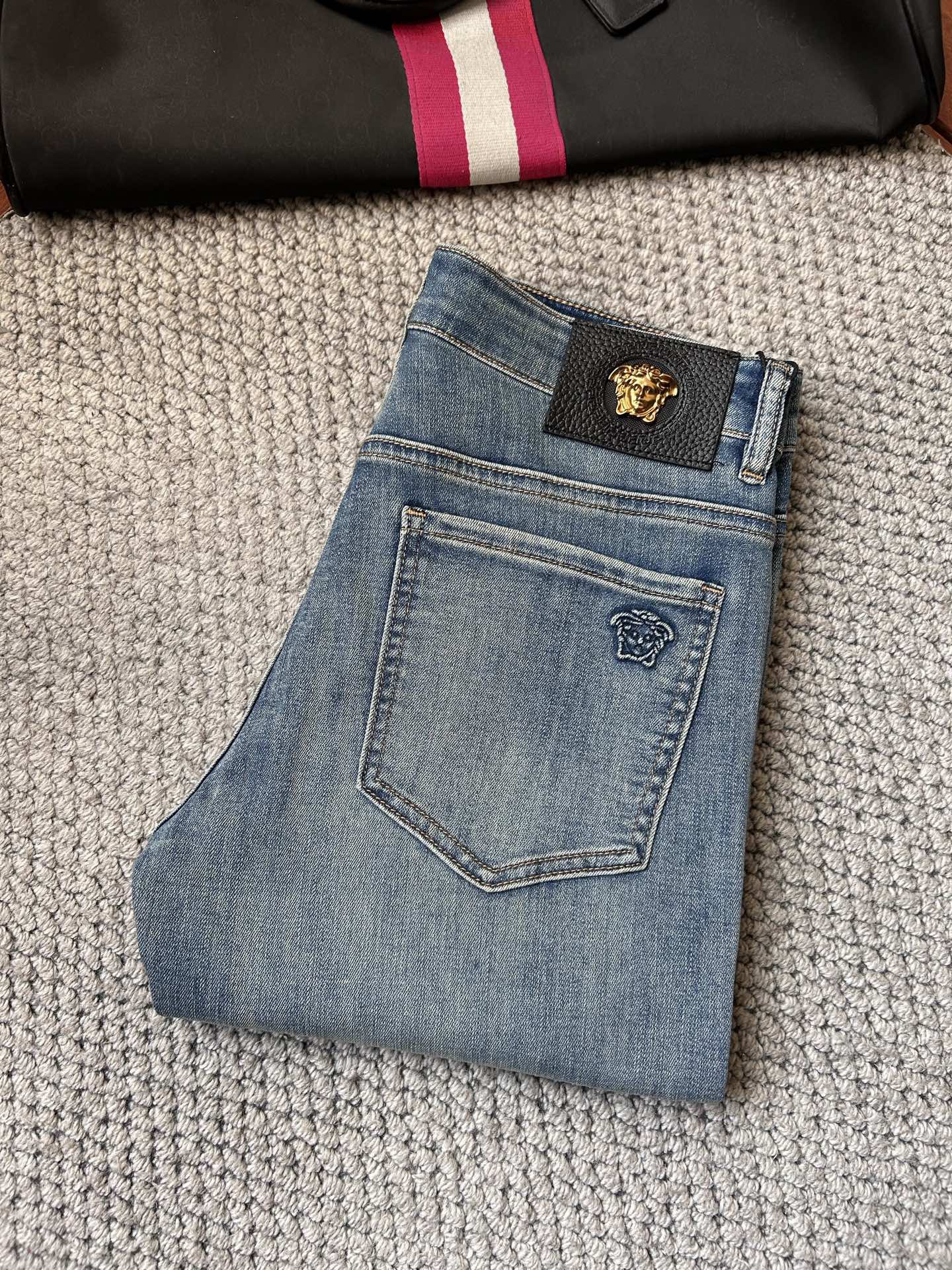 [홍콩명품 VERSACE] 베르사체 2026 남성용 청바지 VC272 PD 홍콩명품의류,구매대행,온라인명품