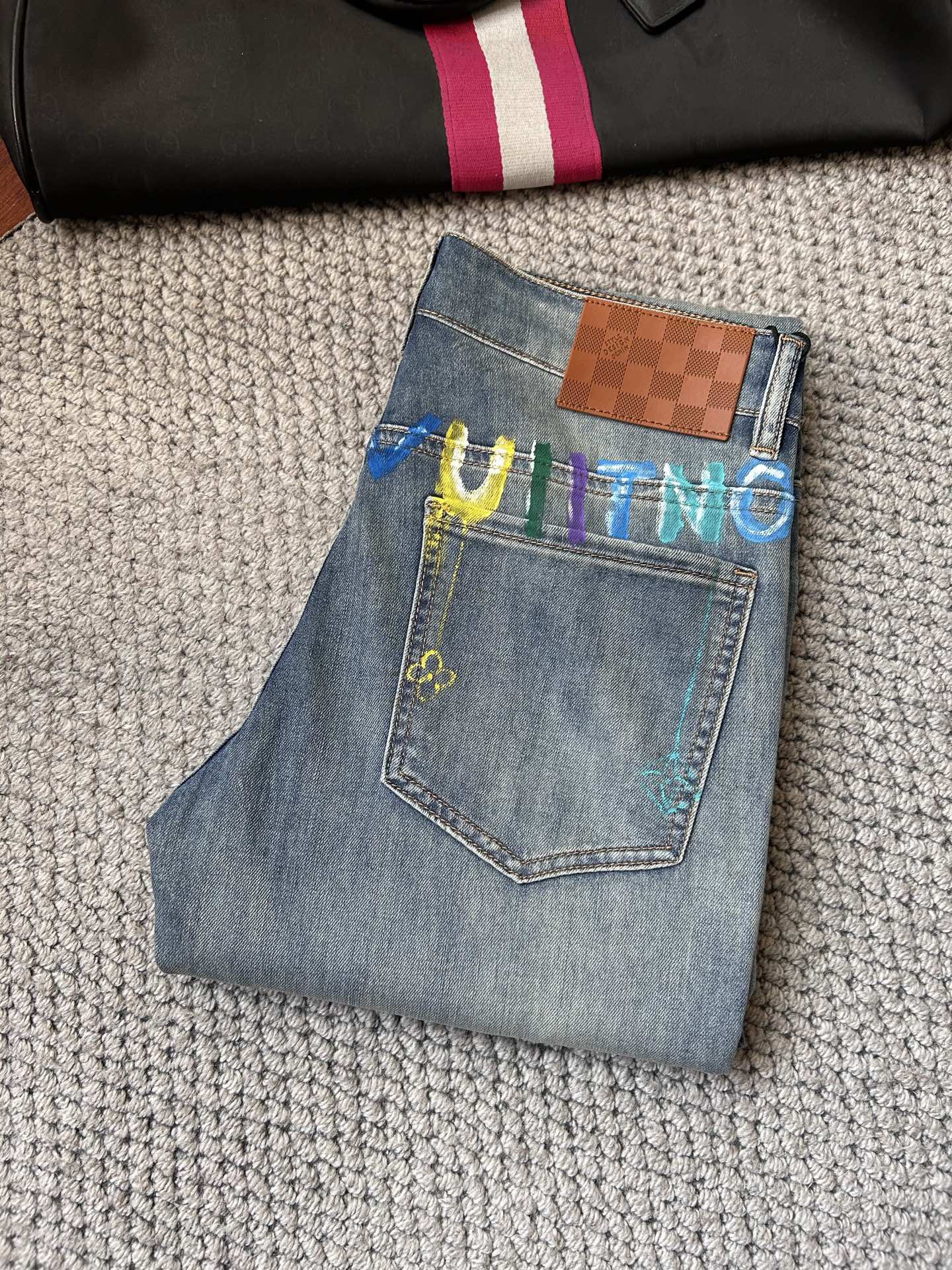 [홍콩명품.LOUIS VUITTON] 루이비통 2026 남성용 청바지 LV2778 PD 홍콩명품의류,구매대행,온라인명품