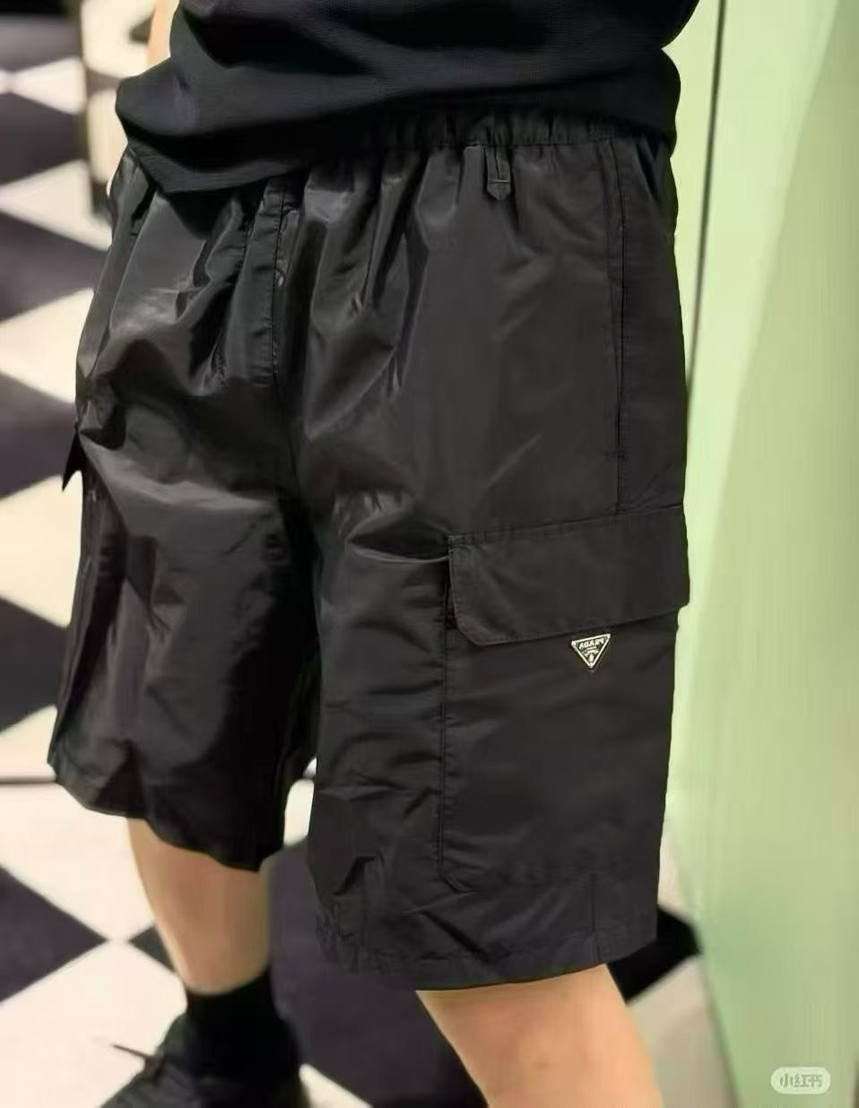 [홍콩명품.PRADA] 프라다 2026 남성용 반바지 PD1876 PD 홍콩명품의류,구매대행,온라인명품