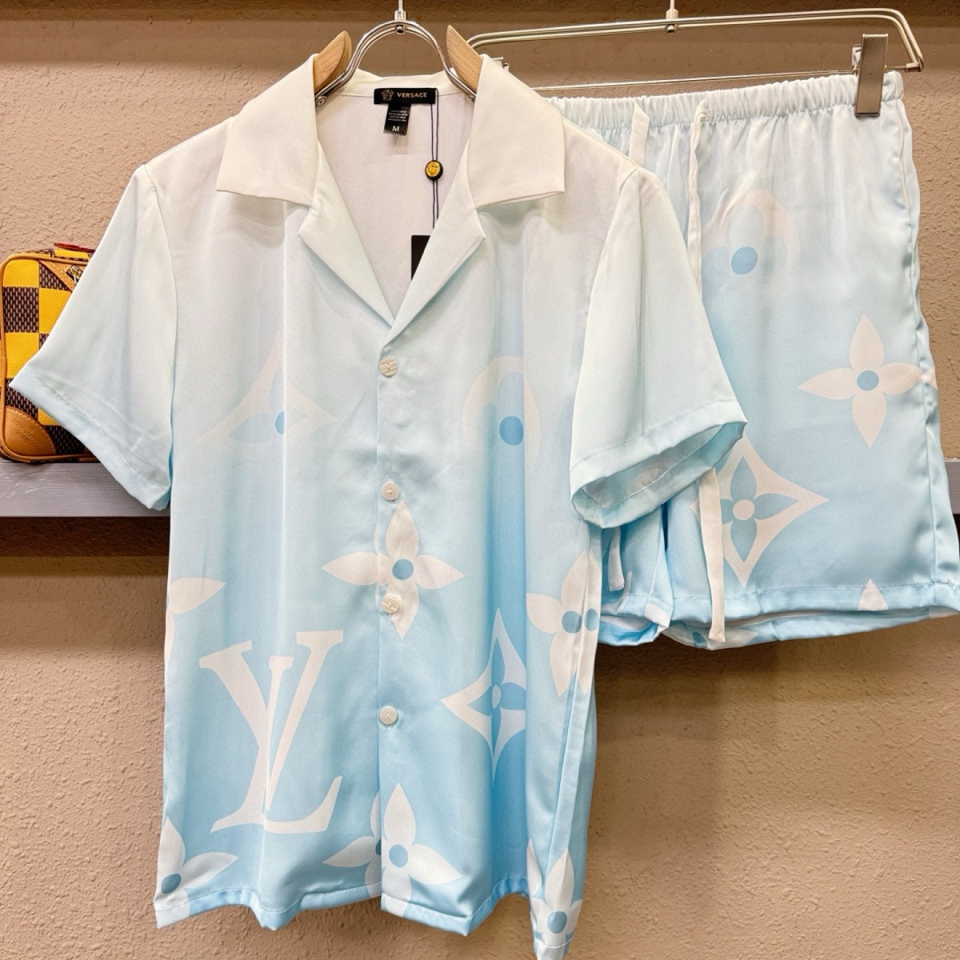 [홍콩명품.LOUIS VUITTON] 루이비통 2026 남성용 반팔셔츠세트 LV2823 PD 홍콩명품의류,구매대행,온라인명품