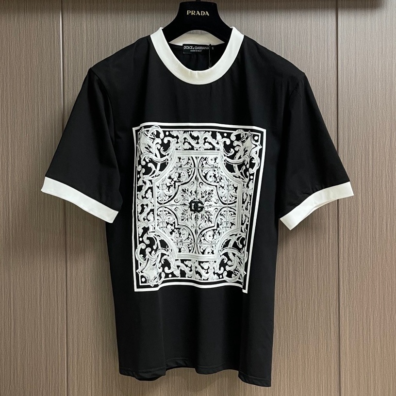 [홍콩명 품DOLCE & GABBANA ] 돌체앤가바나 2026 남성용 반팔 DG555 PD 홍콩명품의류,구매대행,온라인명품