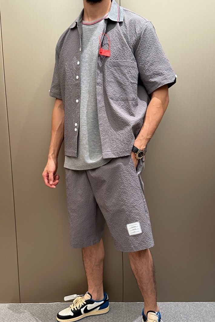 [홍콩명품.THOM BROWNE ] 톰 브라운 2026 남성용 반팔셔츠세트 TB1462 YB 홍콩명품의류,구매대행,온라인명품