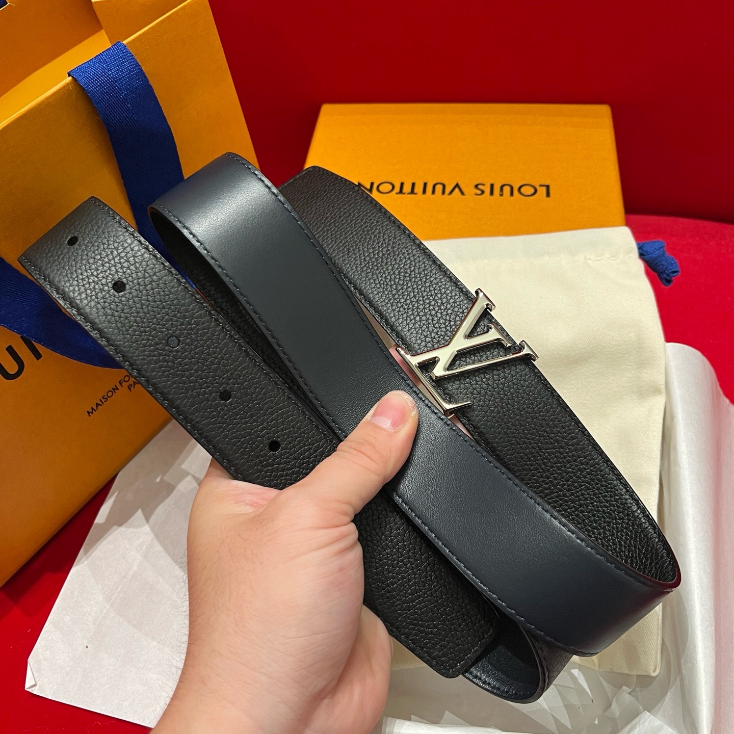 [홍콩명품.LOUIS VUITTON] 루이비통 2026 남성용 가죽벨트 3.5 CM  LV017